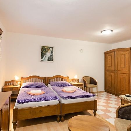Hotel Perla Jizery Josefŭv Dŭl Exteriör bild