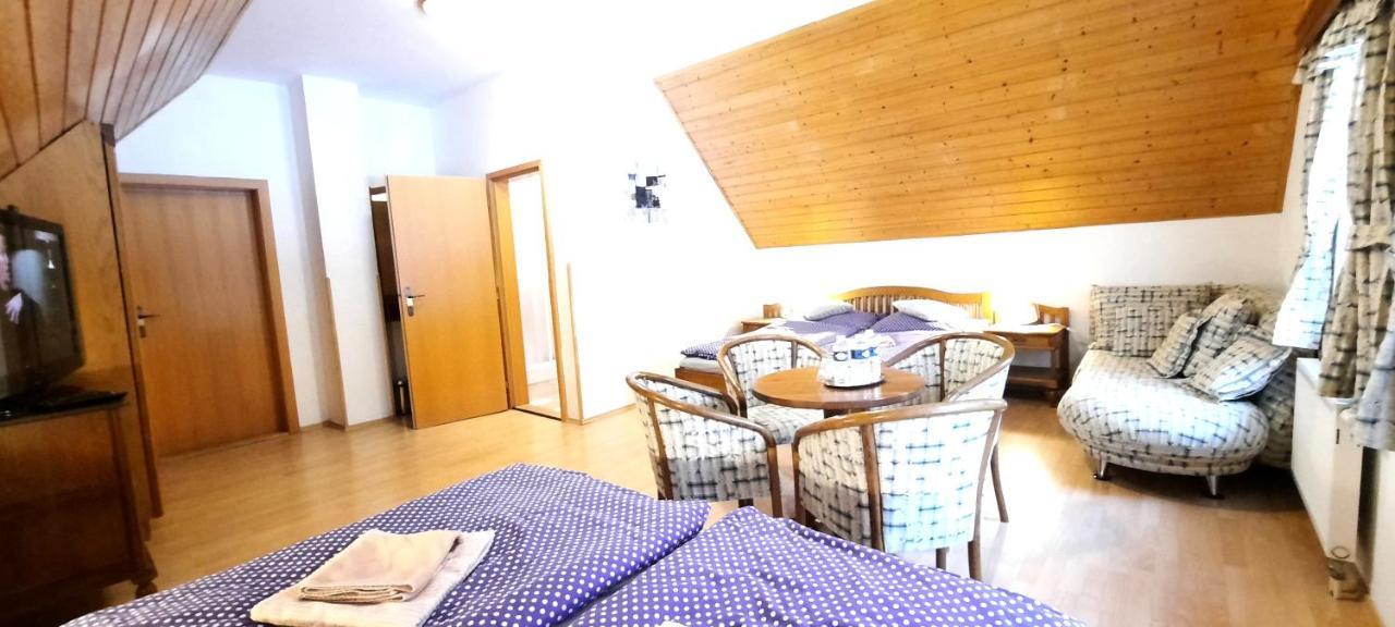 Hotel Perla Jizery Josefŭv Dŭl Exteriör bild