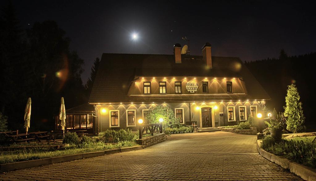 Hotel Perla Jizery Josefŭv Dŭl Exteriör bild
