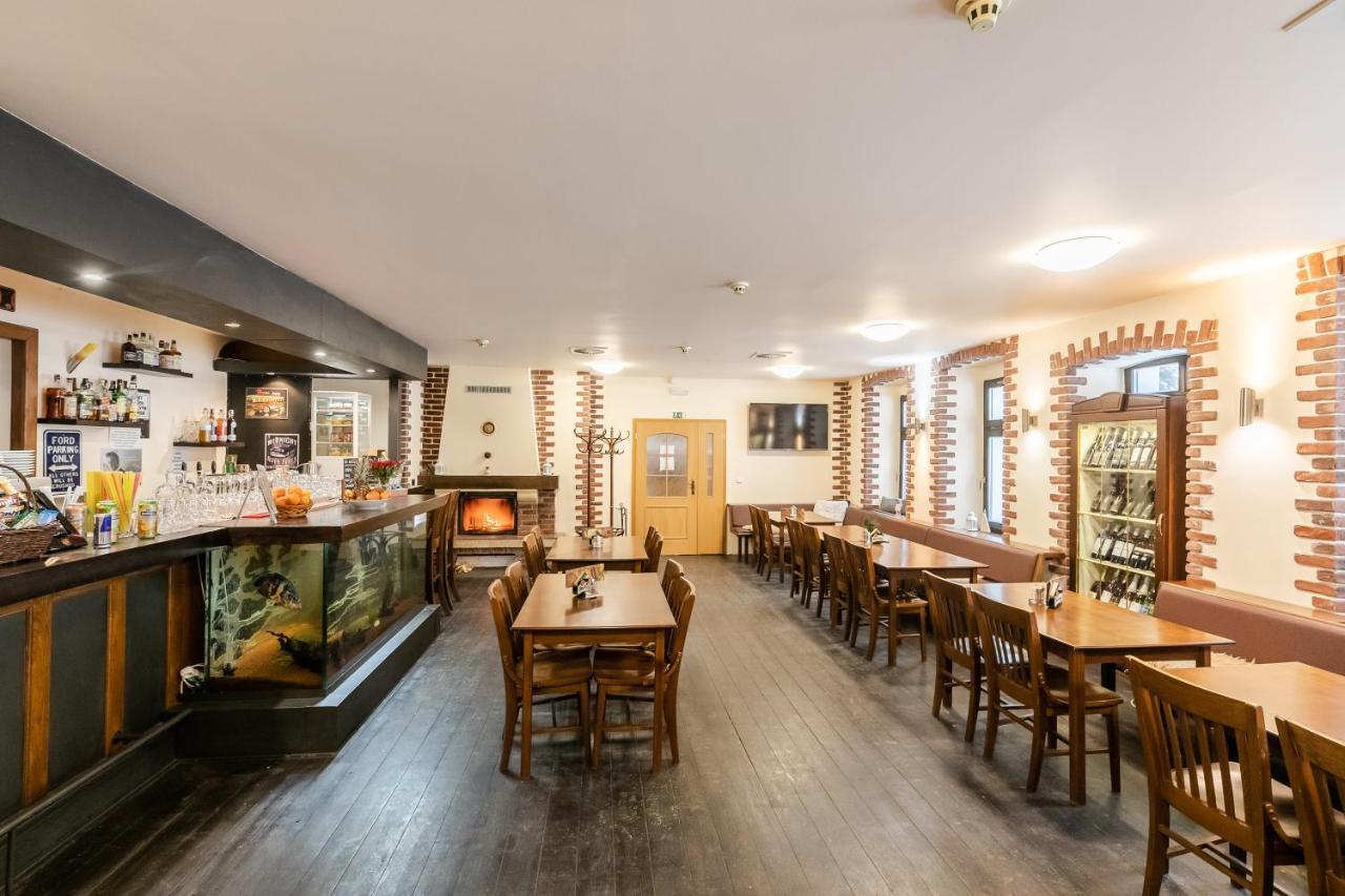 Hotel Perla Jizery Josefŭv Dŭl Exteriör bild