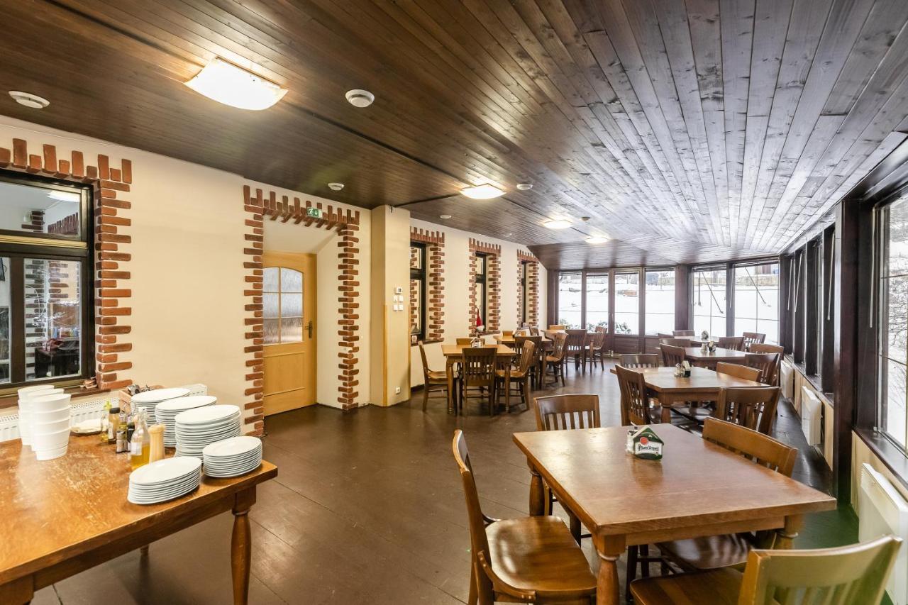 Hotel Perla Jizery Josefŭv Dŭl Exteriör bild