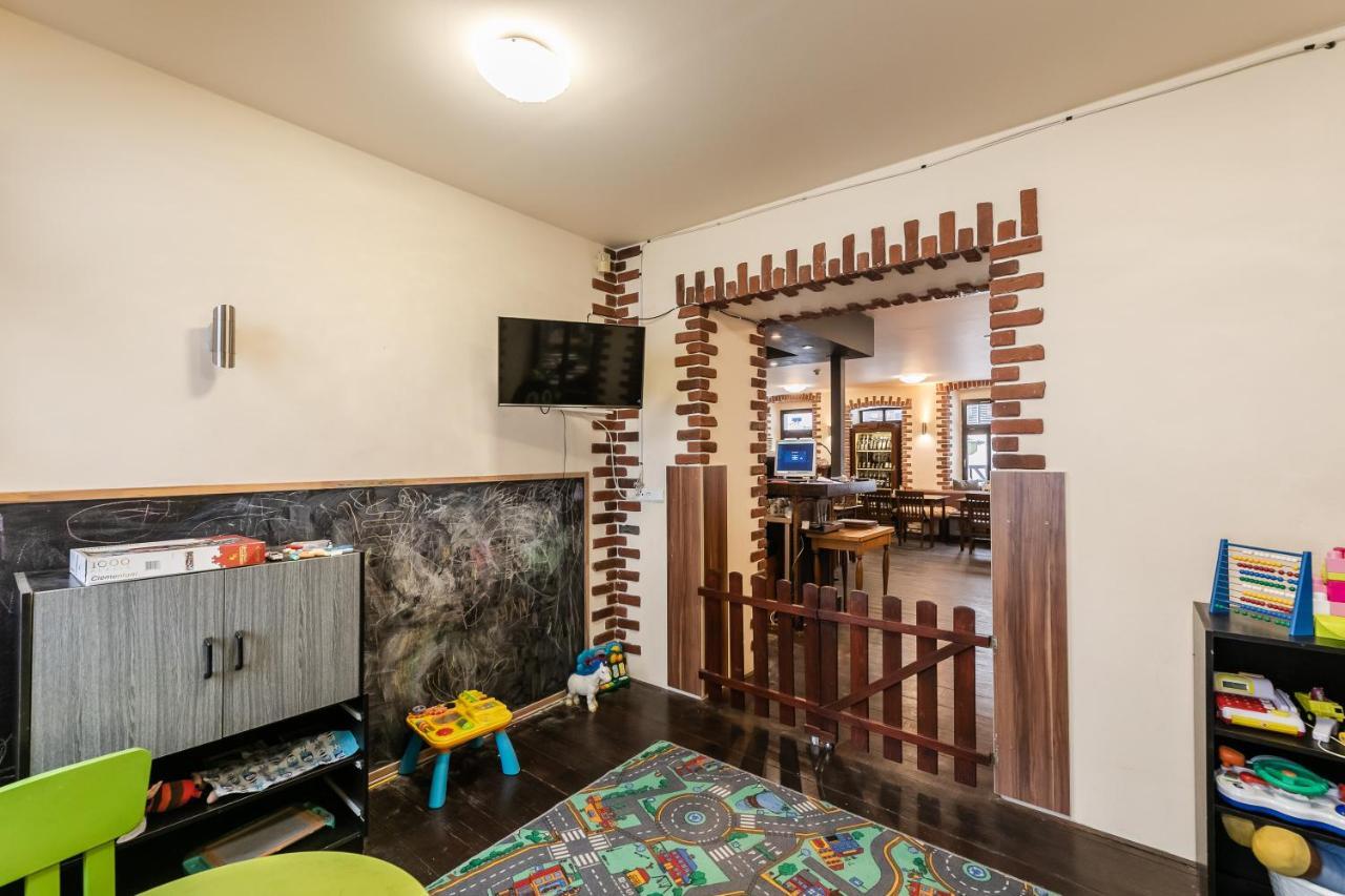 Hotel Perla Jizery Josefŭv Dŭl Exteriör bild
